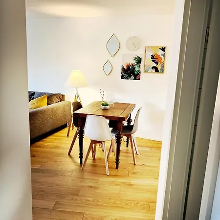 Daire Schwarzer Adler