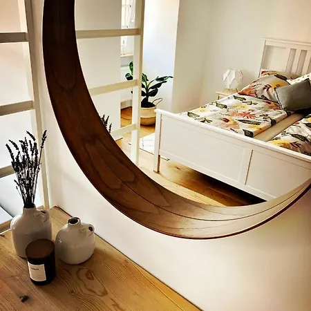 Schwarzer Adler Daire