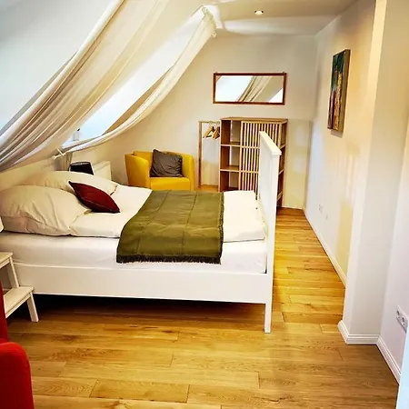 Daire Schwarzer Adler