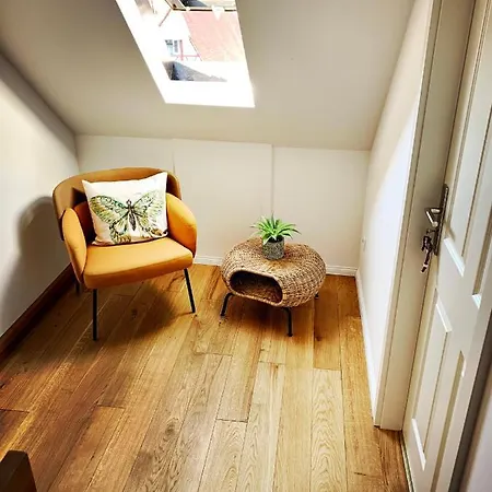 Daire Schwarzer Adler *